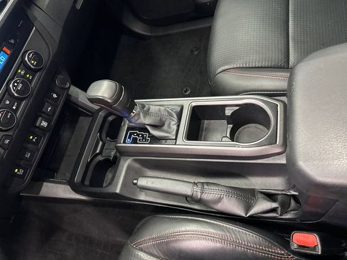 Used 2021 Toyota Tacoma TRD Pro AWD/4WD image 31