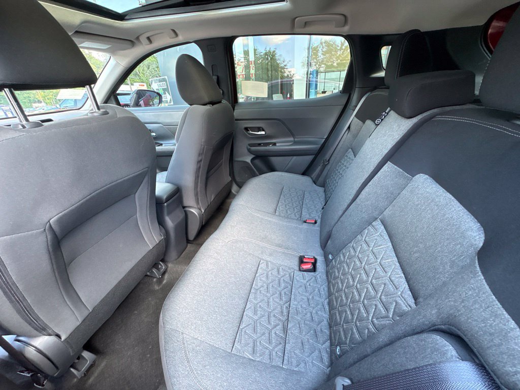 Certified 2026 Nissan Kicks SV w/ SV Premium Package AWD/4WD image 17