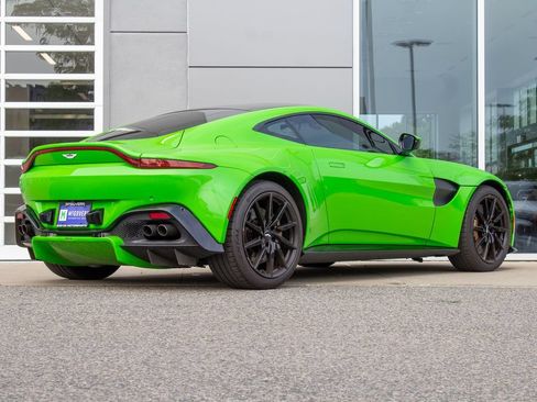 Used 2019 Aston Martin V8 Vantage Coupe RWD image 8
