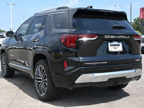 Used 2026 GMC Terrain Denali w/ LPO, Floor Liner Package AWD/4WD image 3