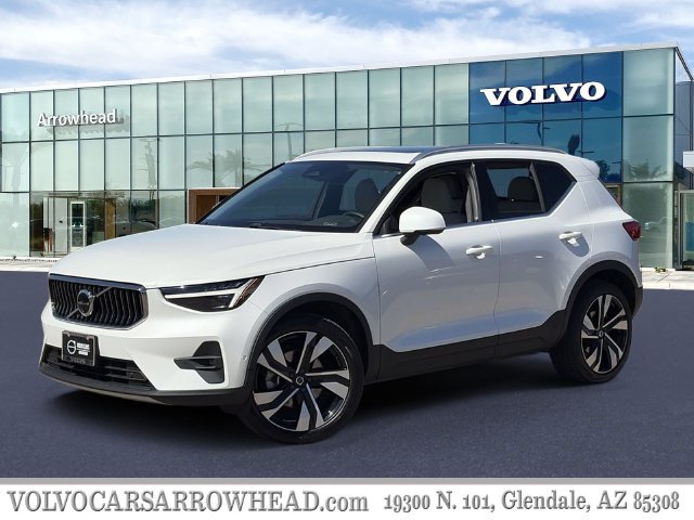 Used 2024 Volvo XC40 B5 Plus w/ Protection Package Premier AWD/4WD image 1