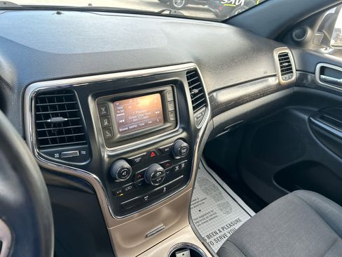 Used 2014 Jeep Grand Cherokee Laredo w/ Quick Order Package 23E image 21