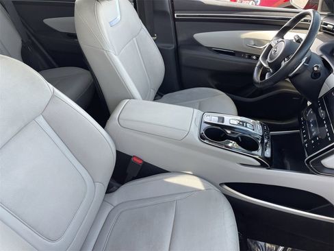 Certified 2022 Hyundai Tucson Limited image 10