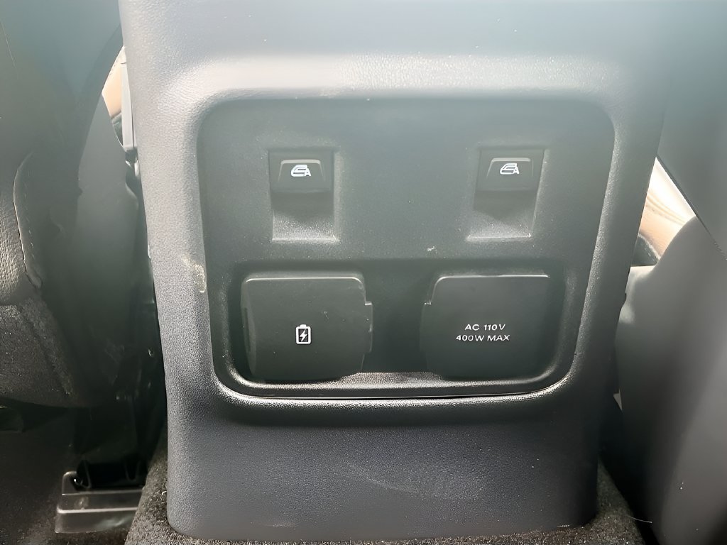 Used 2024 Ford Bronco Outer Banks AWD/4WD image 25