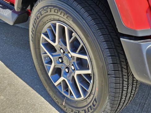 New 2025 Jeep Wrangler Sahara image 6