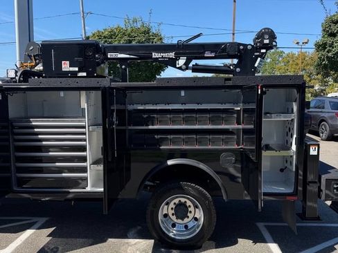 New 2026 Ford F550 4x4 Supercab Super Duty w/ XLT Value Package image 9