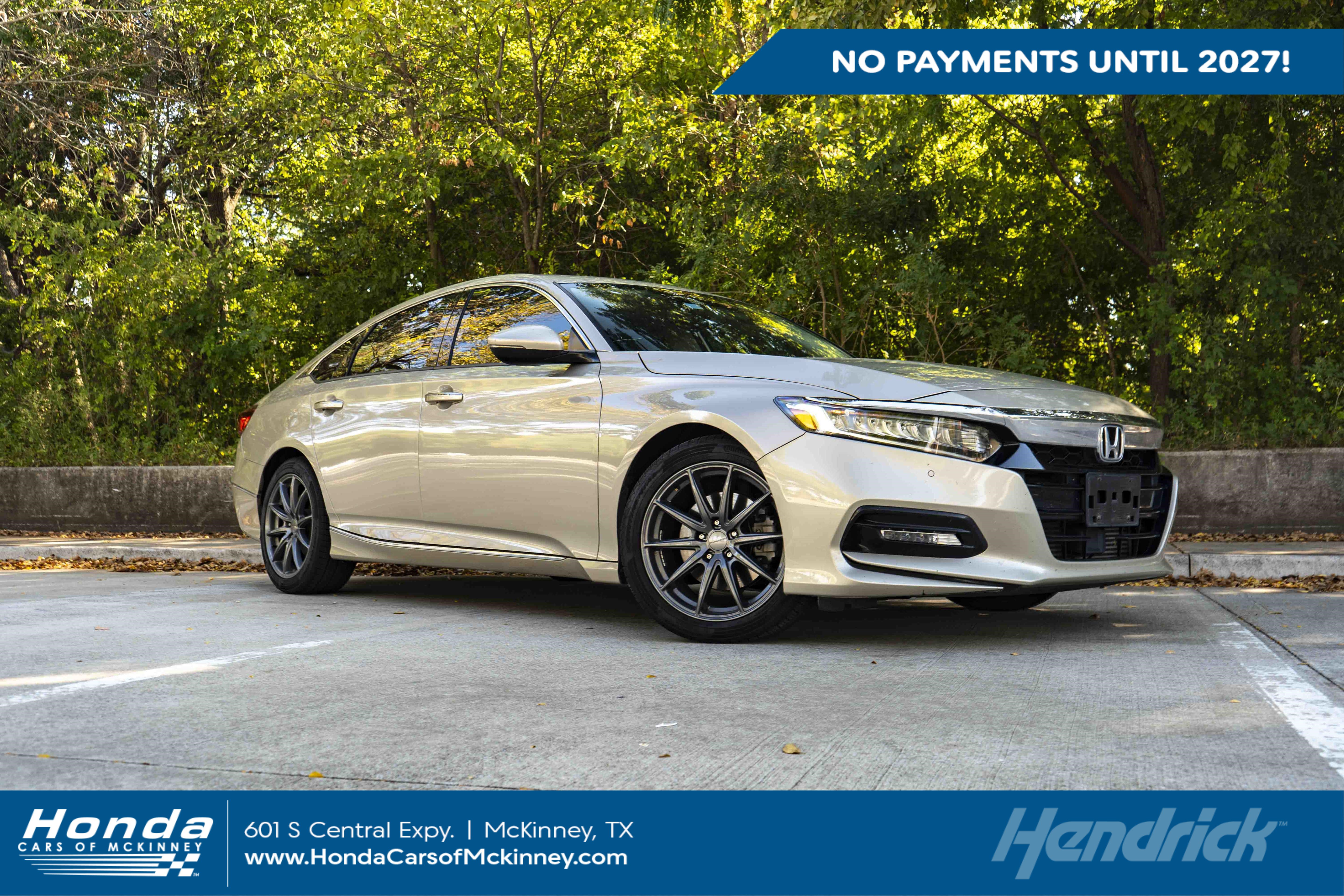 Used 2020 Honda Accord Touring image 1