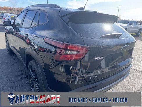 Used 2024 Chevrolet Trax ACTIV w/ Driver Confidence Package image 6