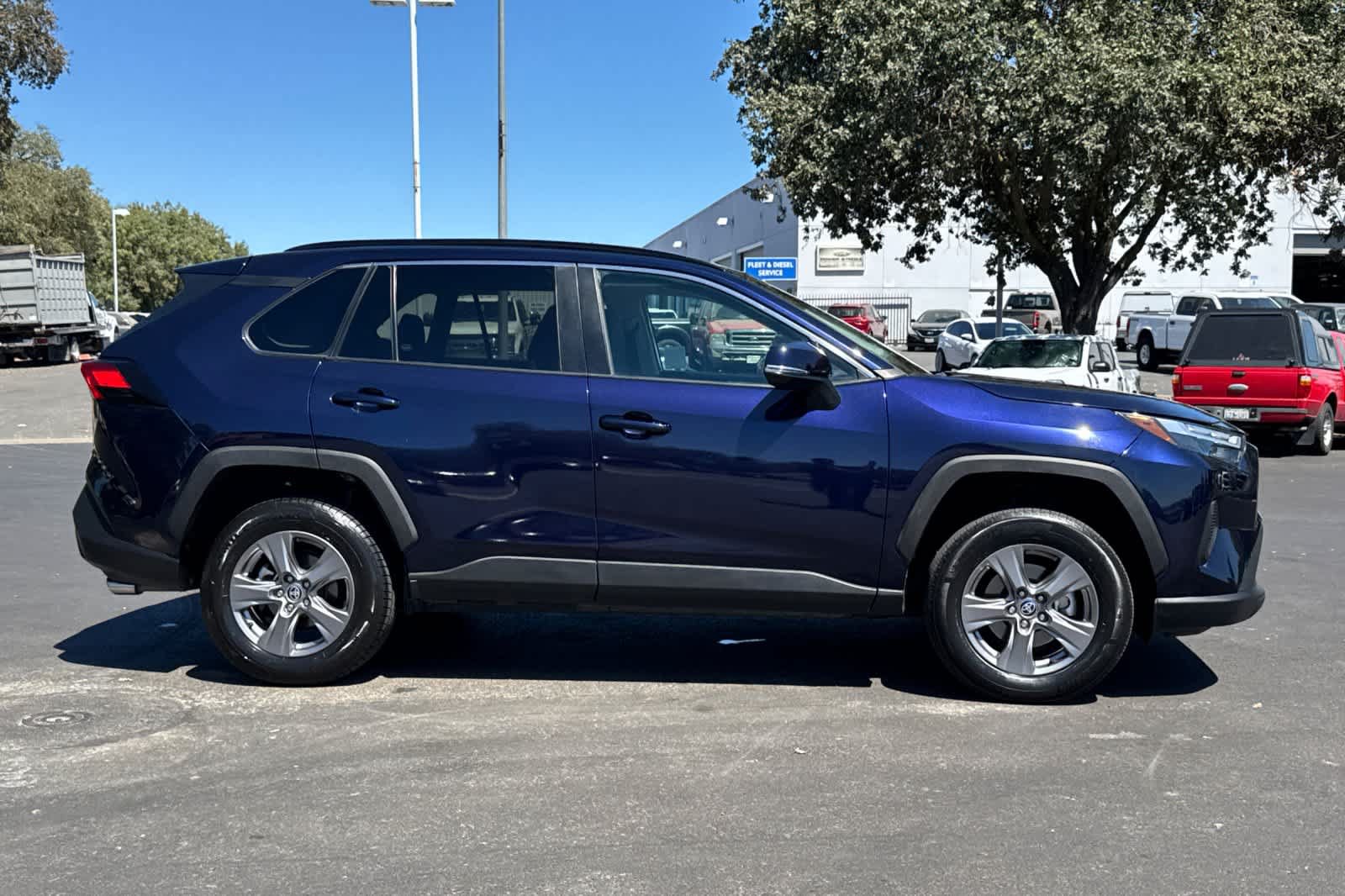 Used 2024 Toyota RAV4 XLE FWD image 8