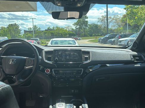 Used 2021 Honda Pilot Black Edition image 20