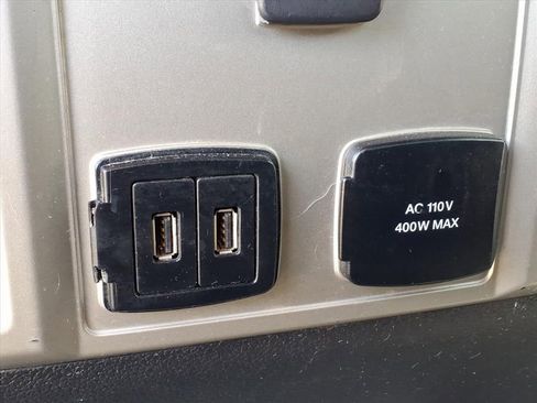 Used 2019 Ford F150 Lariat image 10