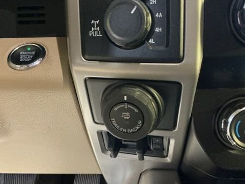 Used 2019 Ford F150 Lariat image 28