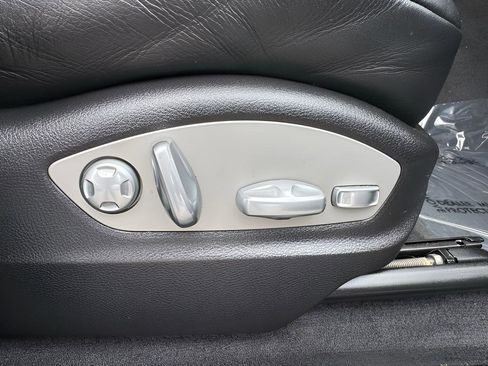 Used 2018 Porsche Macan Sport Edition image 33