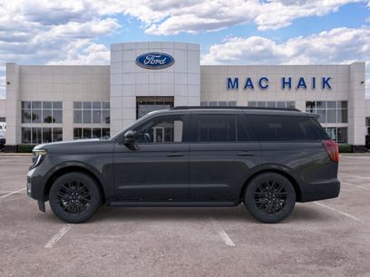 New 2026 Ford Expedition Platinum w/ Stealth Appearance Package