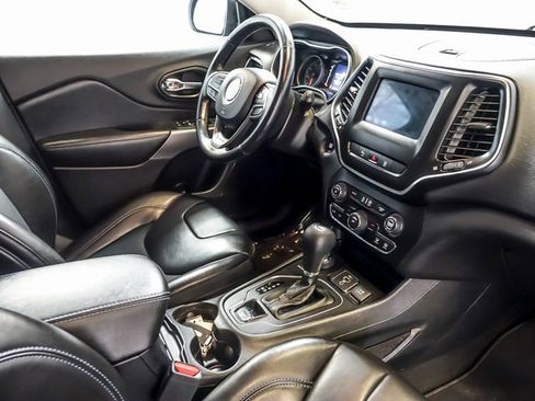 Used 2021 Jeep Cherokee Latitude Plus image 30