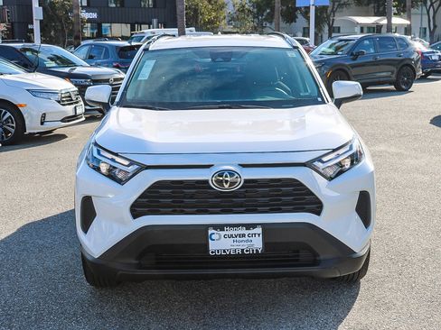 Used 2025 Toyota RAV4 XLE image 2