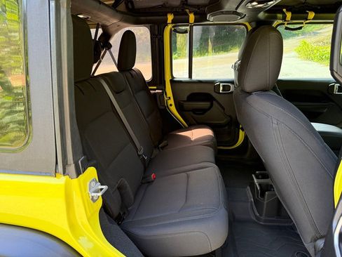 Used 2022 Jeep Wrangler Unlimited Sport image 21