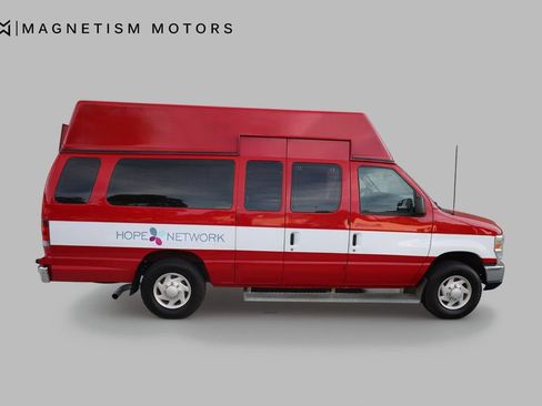 Used 2012 Ford E-350 and Econoline 350 Extended Super Duty w/ PWR Group image 4