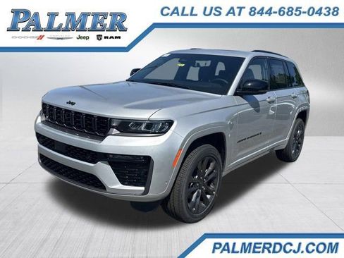 New 2026 Jeep Grand Cherokee Limited AWD/4WD image 1