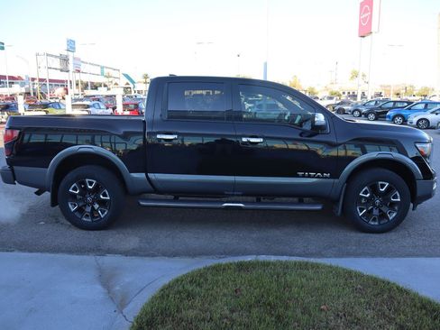 Used 2023 Nissan Titan Platinum Reserve w/ Moonroof Package image 16