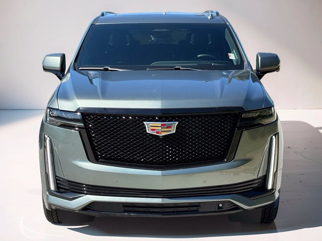 Used 2023 Cadillac Escalade ESV Sport Platinum w/ Heavy-Duty Trailer Package AWD/4WD image 10