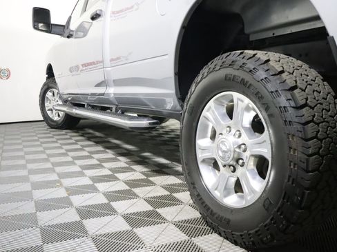 Used 2023 RAM 2500 Big Horn w/ Level 1 Equipment Group image 18