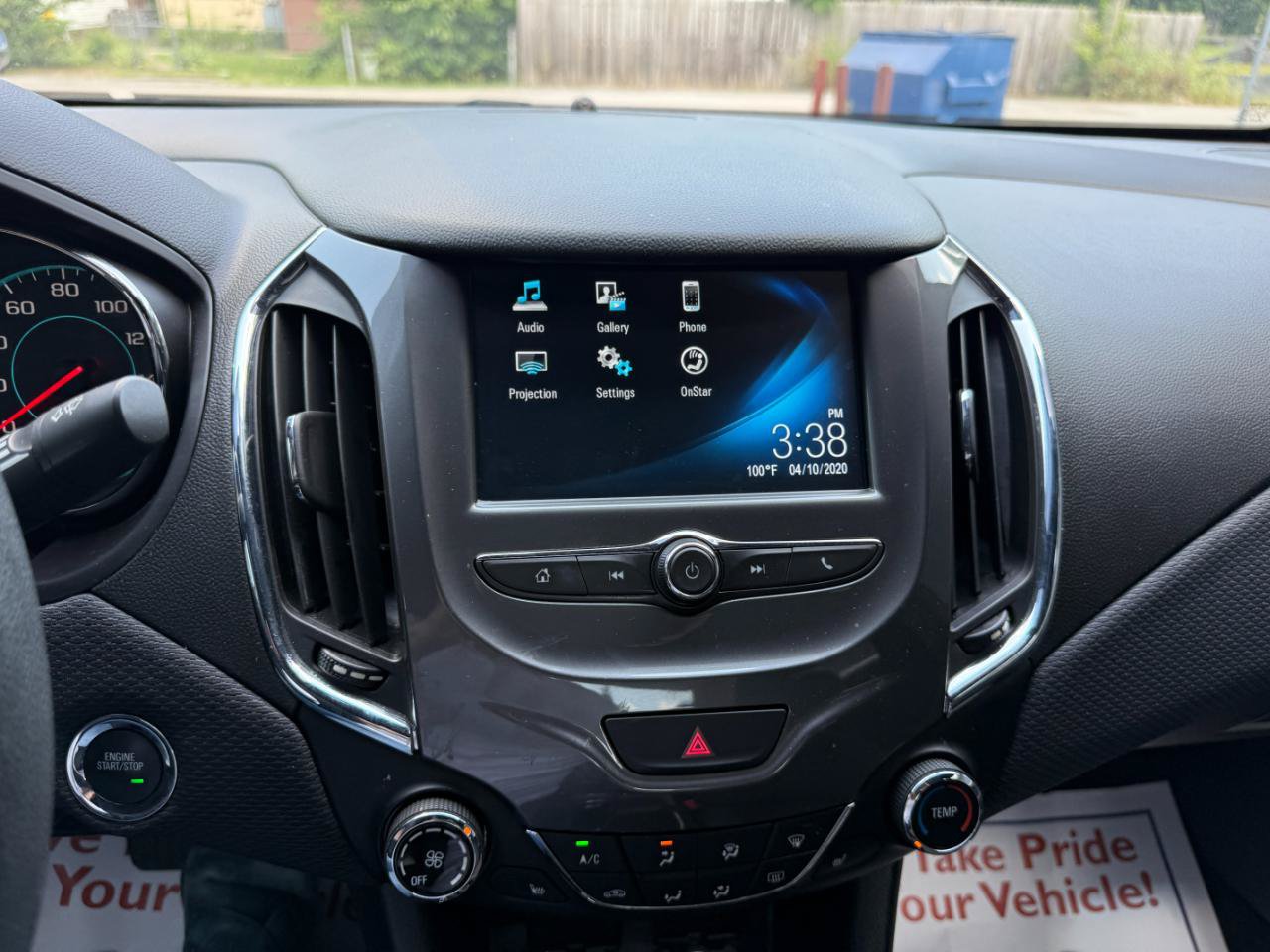 Used 2018 Chevrolet Cruze LT w/ Convenience Package FWD image 17