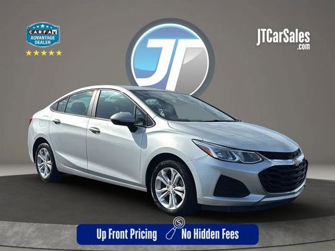 Used 2019 Chevrolet Cruze LS w/ LS Convenience Package FWD image 1