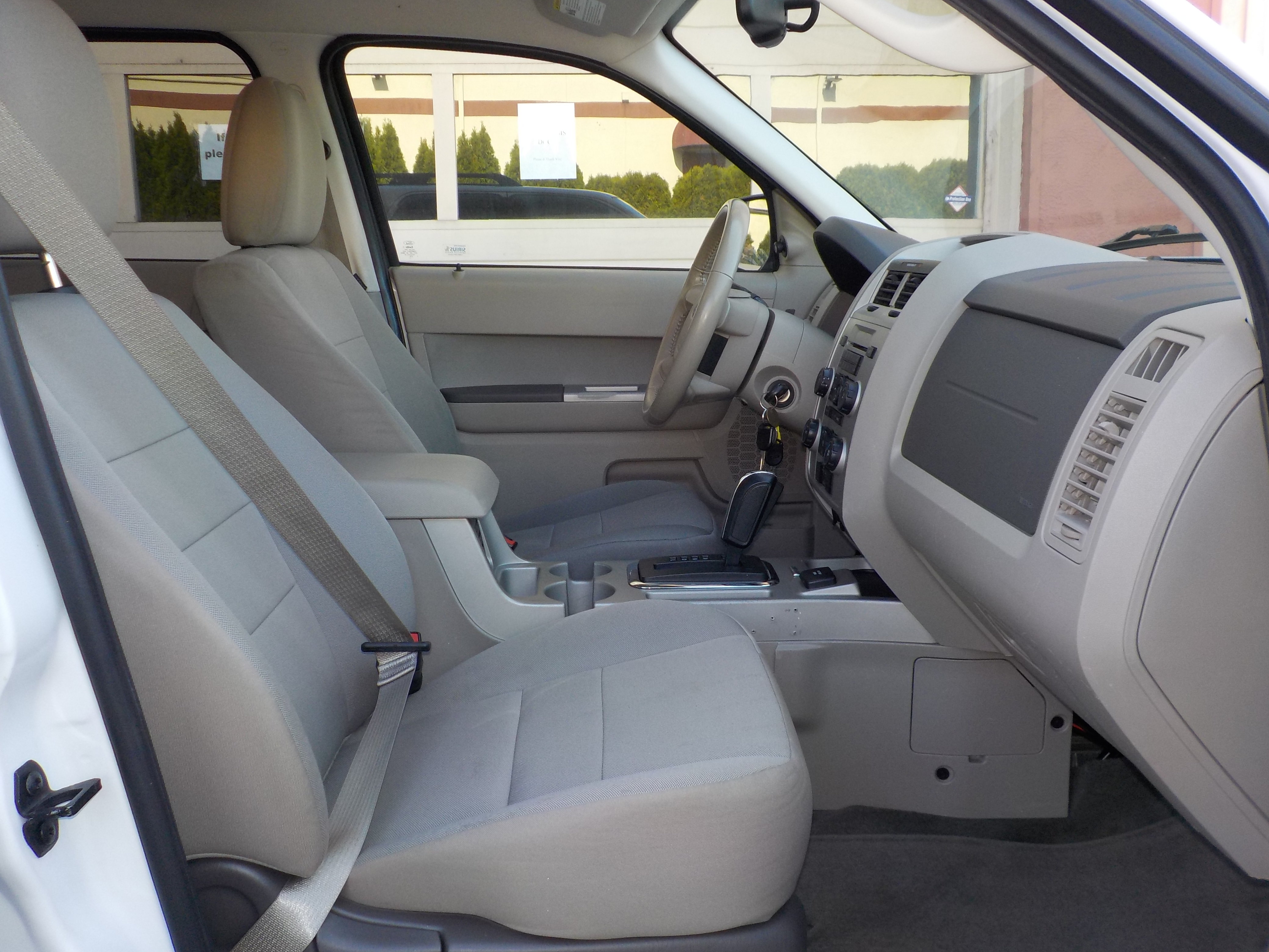 Used 2012 Ford Escape FWD Hybrid image 26