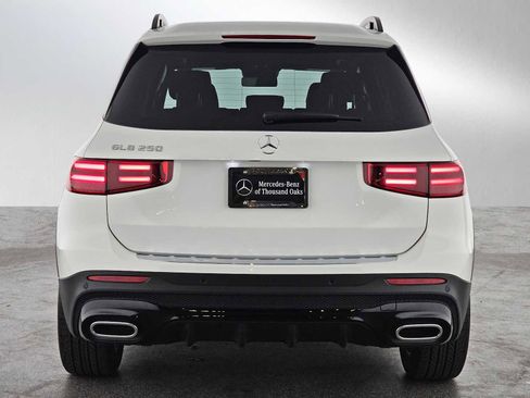 Certified 2025 Mercedes-Benz GLB 250 image 5