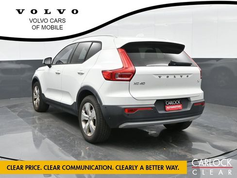 Used 2019 Volvo XC40 T4 Momentum image 9