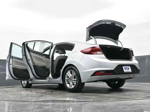 Used 2019 Hyundai Elantra SEL image 50
