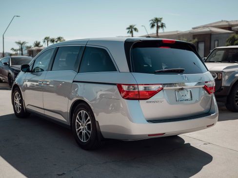 Used 2011 Honda Odyssey EX-L image 4