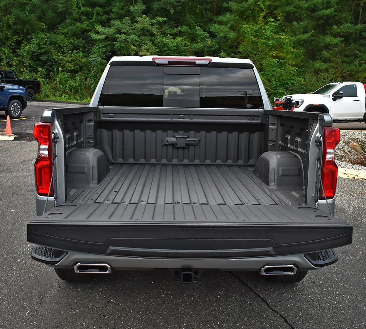 New 2026 Chevrolet Silverado 1500 RST w/ RST All Star Premium Package AWD/4WD image 8