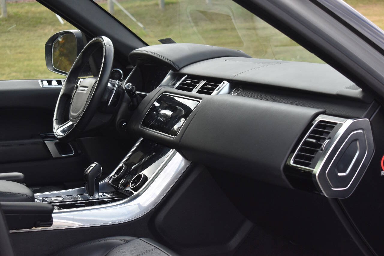 Used 2018 Land Rover Range Rover Sport HSE Dynamic AWD/4WD image 17