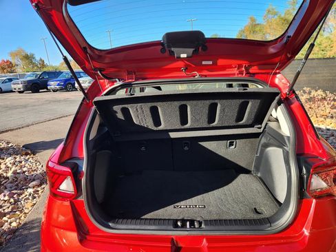 Certified 2024 Hyundai Venue Limited image 19