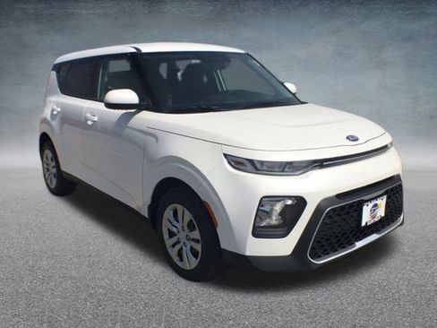 Used 2020 Kia Soul LX image 41