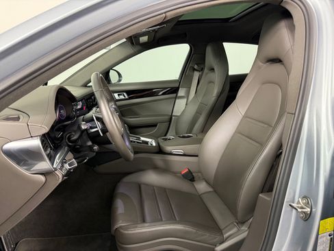Used 2023 Porsche Panamera 4S image 5