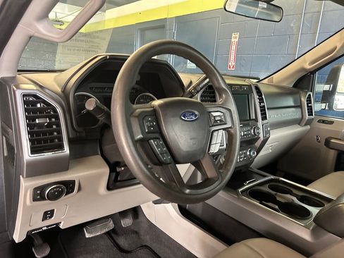 Certified 2020 Ford F250 XLT w/ XLT Value Package image 10