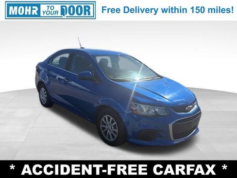 Used 2018 Chevrolet Sonic LT w/ Convenience Package FWD image 7