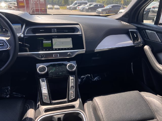 Used 2020 Jaguar I-PACE SE AWD/4WD image 16