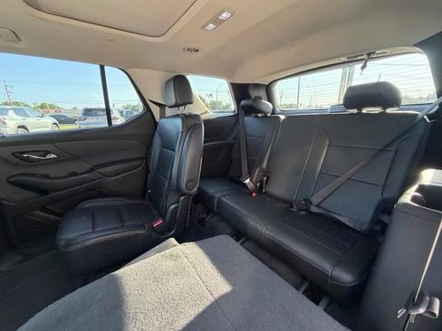 Used 2019 Chevrolet Traverse Premier w/ Redline Edition AWD/4WD image 17