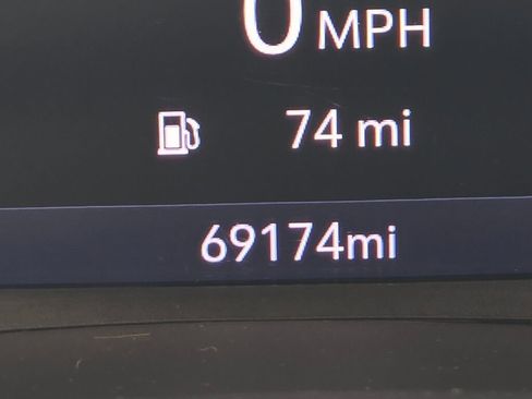 Used 2019 GMC Terrain SLT w/ Preferred Package image 28