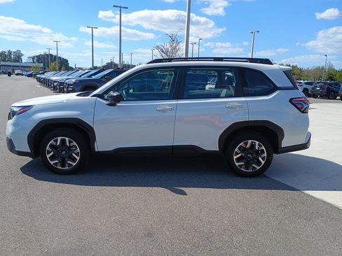 Certified 2025 Subaru Forester Base w/ Convenience Package #1 image 8