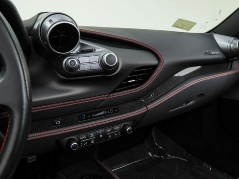 Certified 2022 Ferrari F8 Tributo image 39