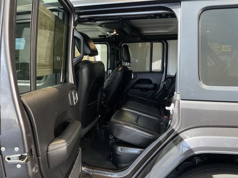 Used 2021 Jeep Wrangler Unlimited Sahara w/ Cold Weather Group image 33