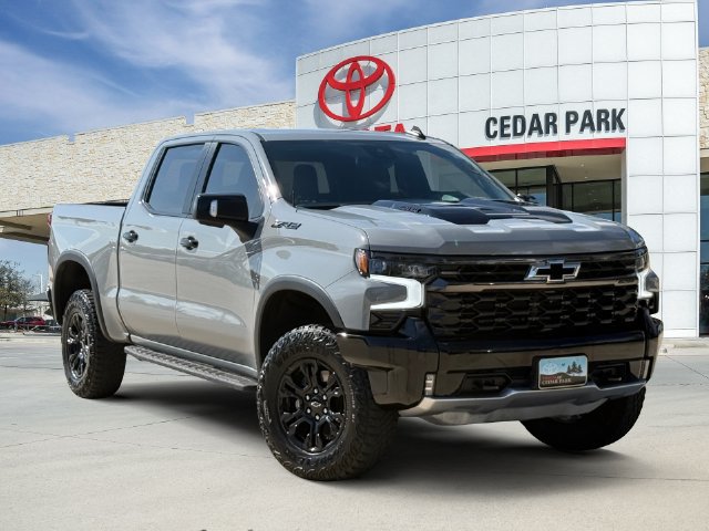 Used 2024 Chevrolet Silverado 1500 ZR2 w/ Technology Package AWD/4WD image 1