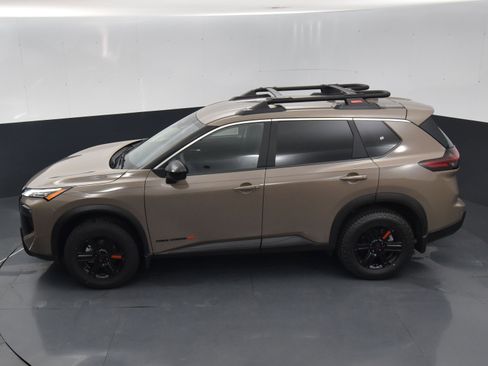 Certified 2025 Nissan Rogue Rock Creek image 35