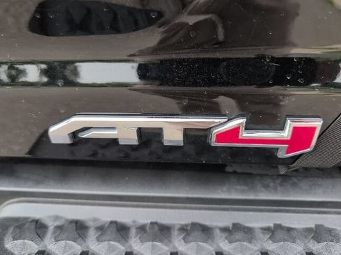 Used 2024 GMC Canyon AT4 w/ Canyon Safety Plus Package AWD/4WD image 5