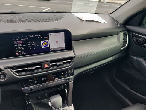 Used 2024 Kia Seltos EX image 21